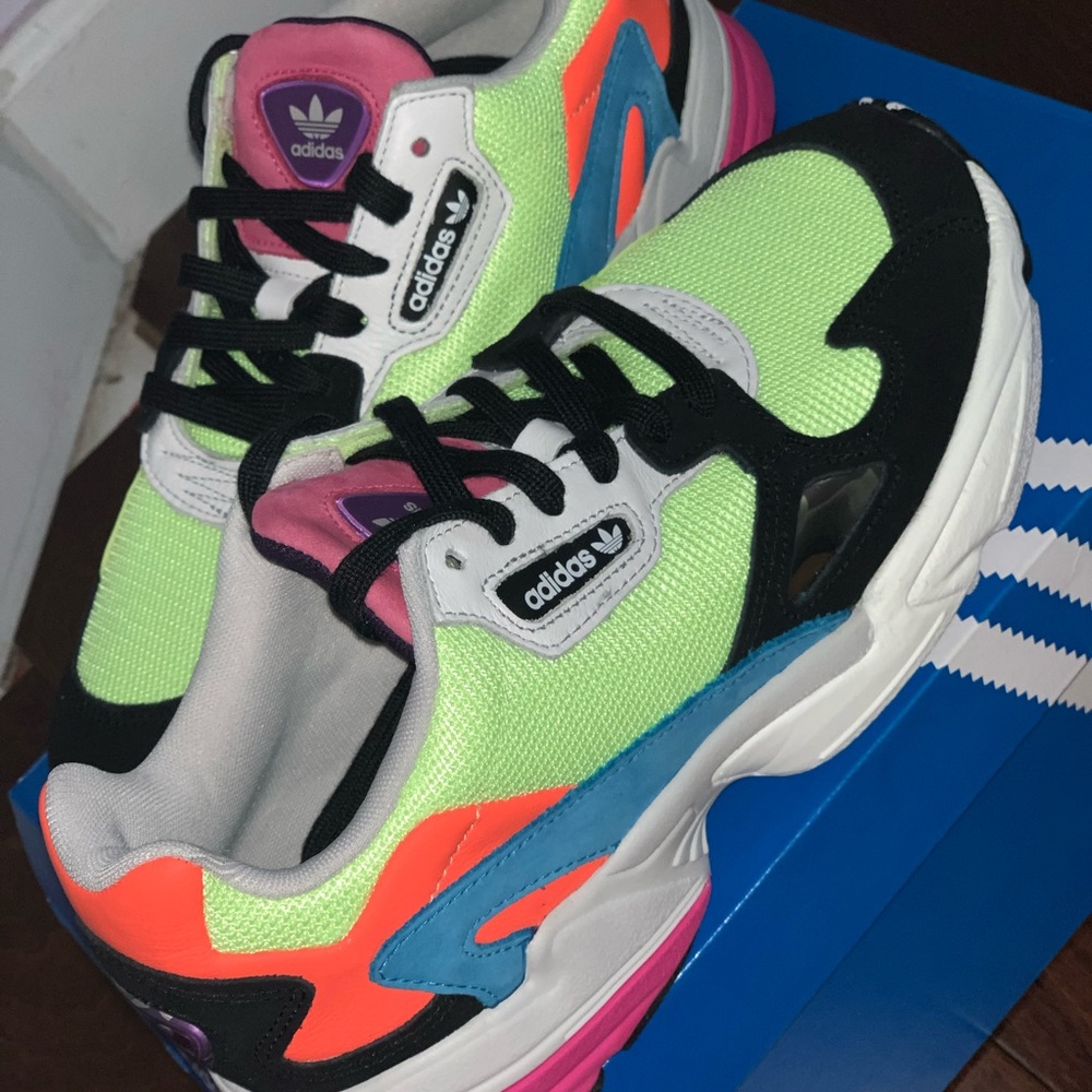Adidas Women’s Sneaker